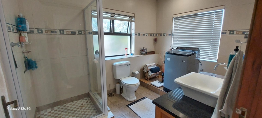 6 Bedroom Property for Sale in West Bank Eastern Cape